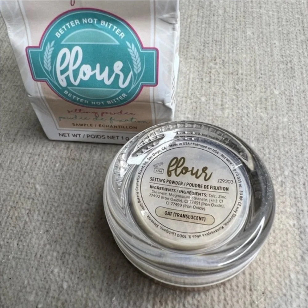 ❤️3 for $25❤️ Beauty Bakerie Face Flour Baking Powder mini in Oat (translucent)